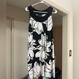 Women’s Black and White Floral Dress Size 16 W